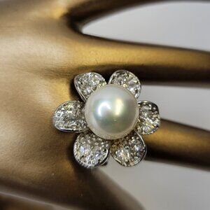 Genuine White Pearl and Swaroski Elements Flower Ring Size 6.75